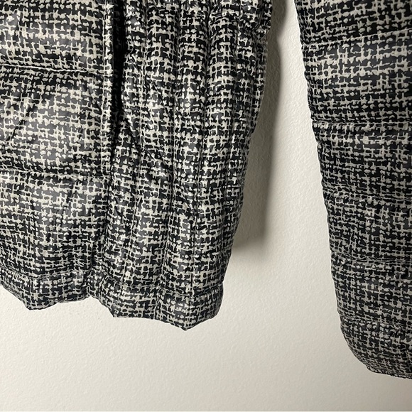 Women’s 32 Degrees Weatherproof Black Plaid Puffer Jacket Size Medium! - Picture 4 of 6